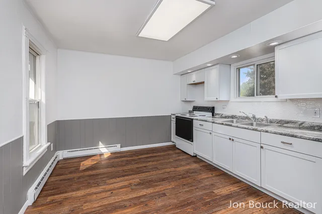 $162,500 | 907 East Lincoln Street, Mount Pleasant, MI 48858