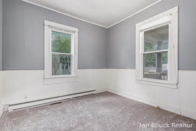 $162,500 | 907 East Lincoln Street, Mount Pleasant, MI 48858