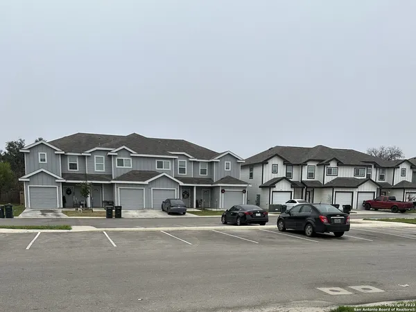 $1,525 | 9919 Grove Mist San Antonio Tx 78233, Unit 104, San Antonio, TX 78233