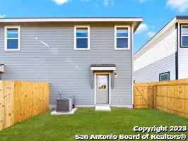 $1,525 | 9919 Grove Mist San Antonio Tx 78233, Unit 104, San Antonio, TX 78233