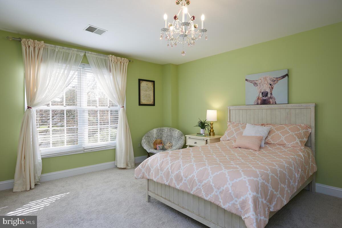 11404 Ridge Mist Terrace Potomac, MD 20854 - Photo 20 of 33 Bedroom 2 with En-suite and Walk-in Closet