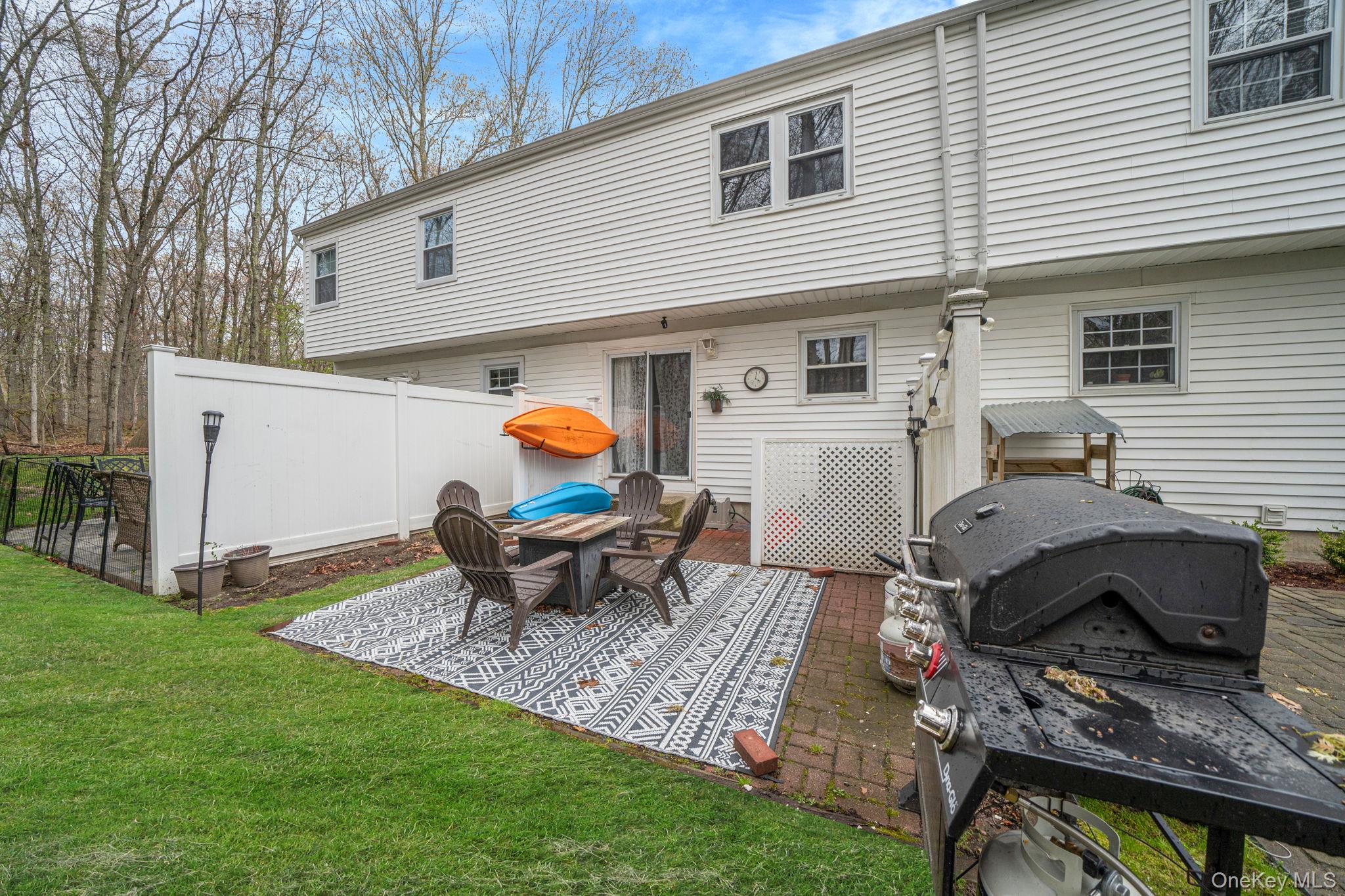 3 Bartlett Commons Yaphank, NY 11980 - Photo 25 of 27