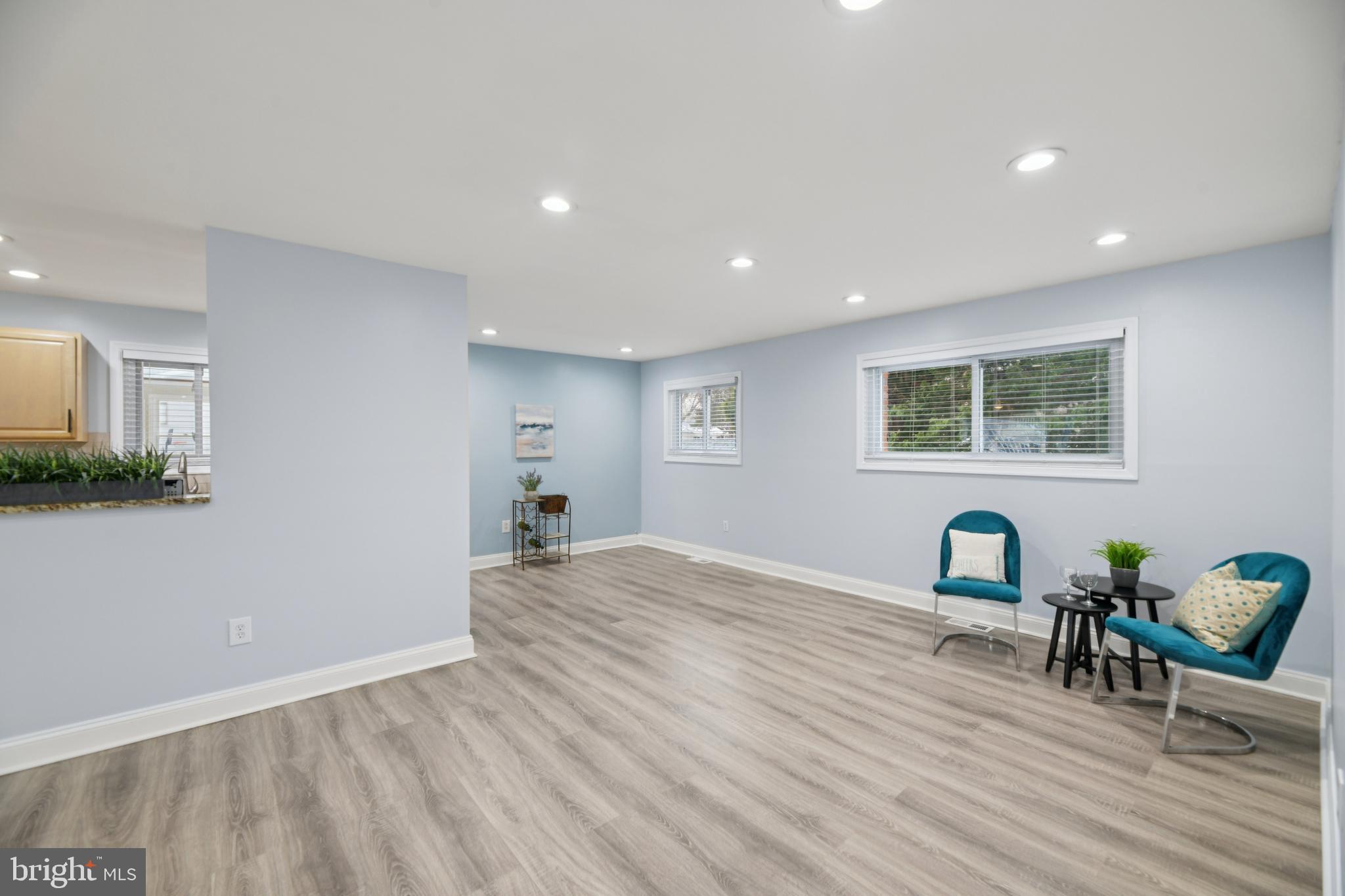 3028 Marlin Drive Riva, MD 21140 - Photo 5 of 50 Living Room