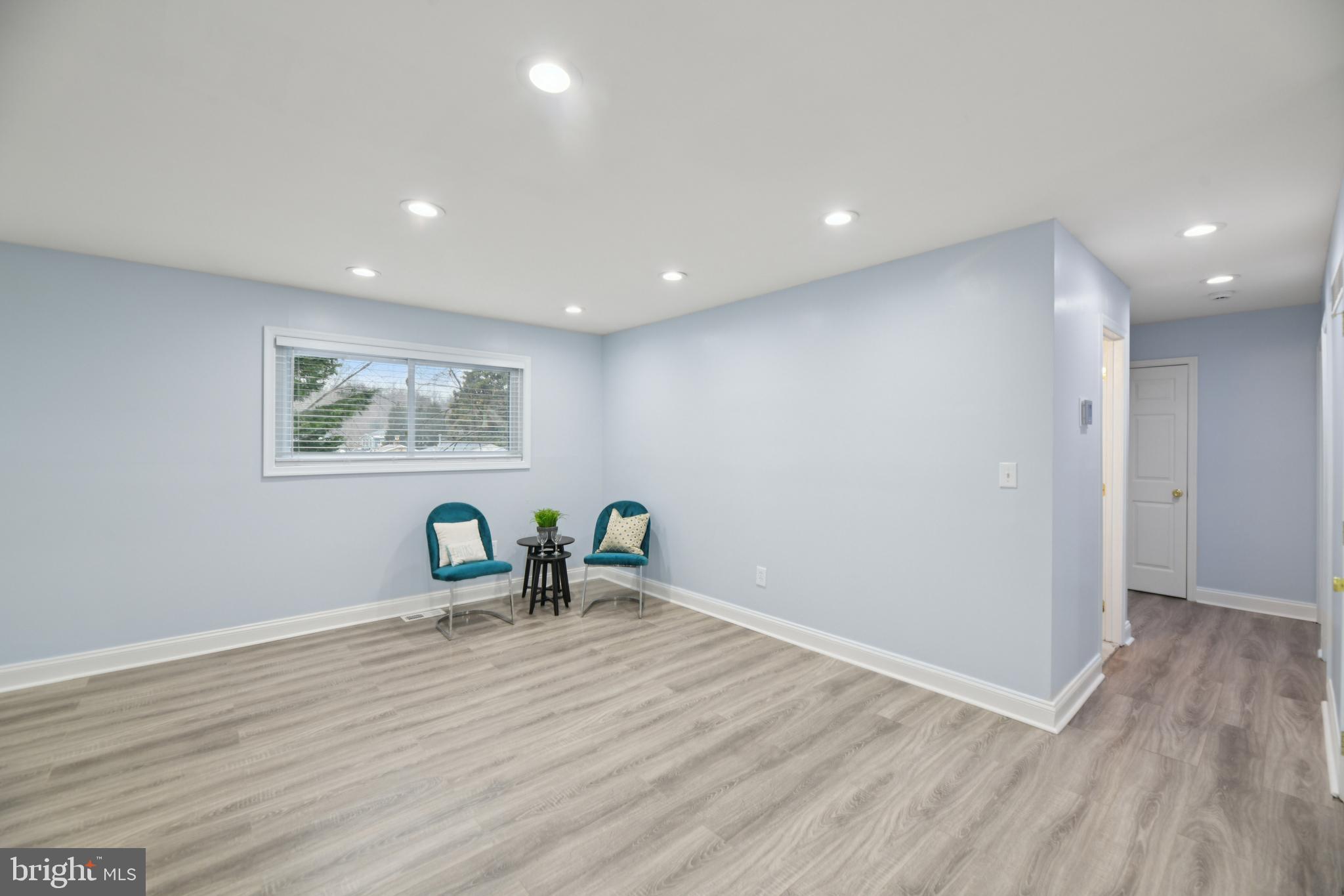 3028 Marlin Drive Riva, MD 21140 - Photo 7 of 50 Living Room