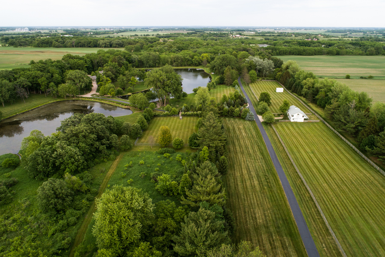 17020 Hebron Road Harvard, IL 60033 - Photo 4 of 50
