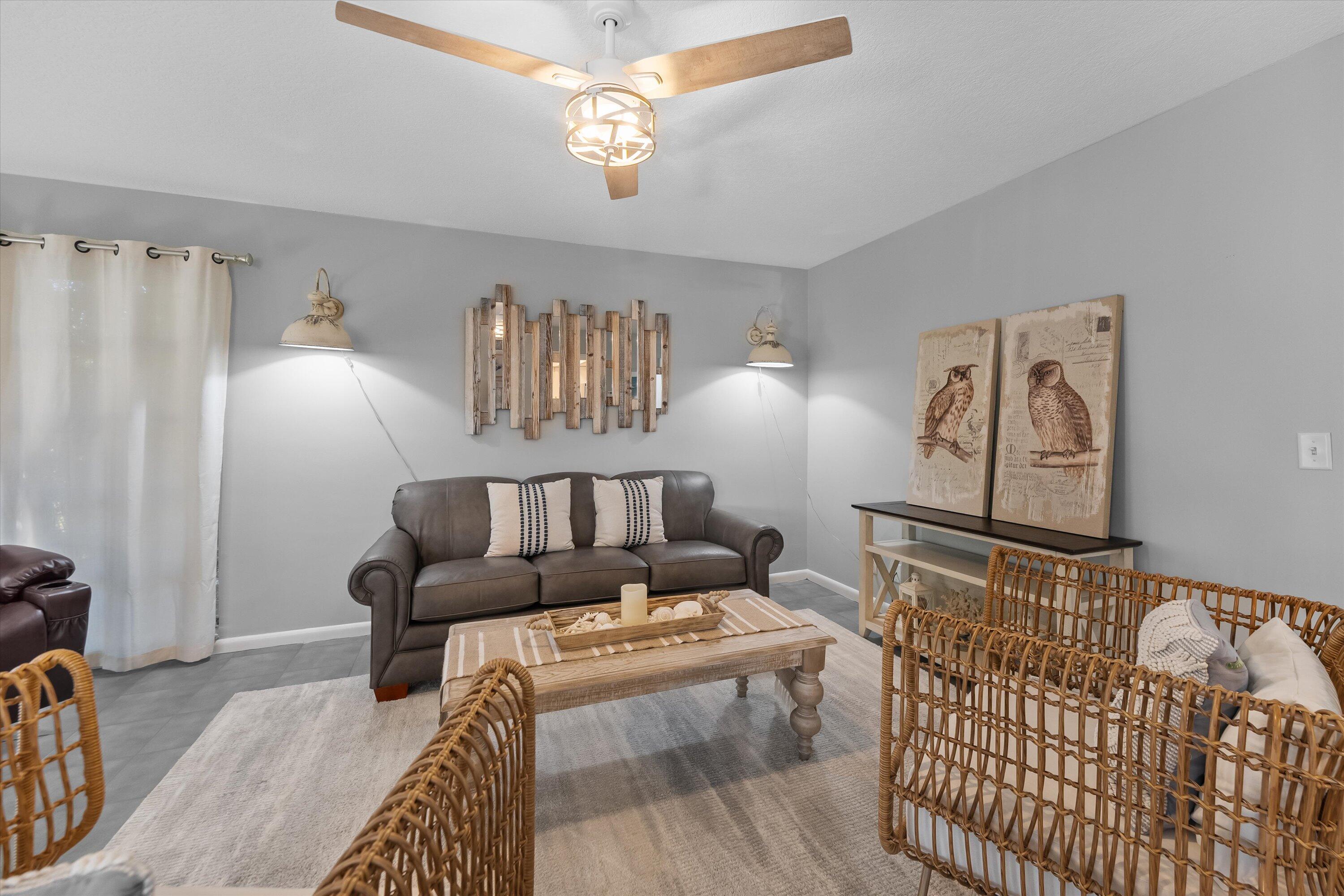 102 Villa Circle Atlantis, FL 33462 - Photo 4 of 47 13-DSC02364