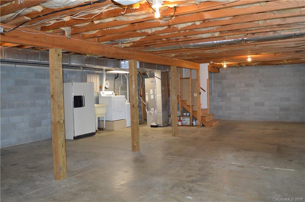 384 Hunters Ridge Road, Unit 25 Mills River, NC 28759 - Photo 14 of 20 Gallery Image 14