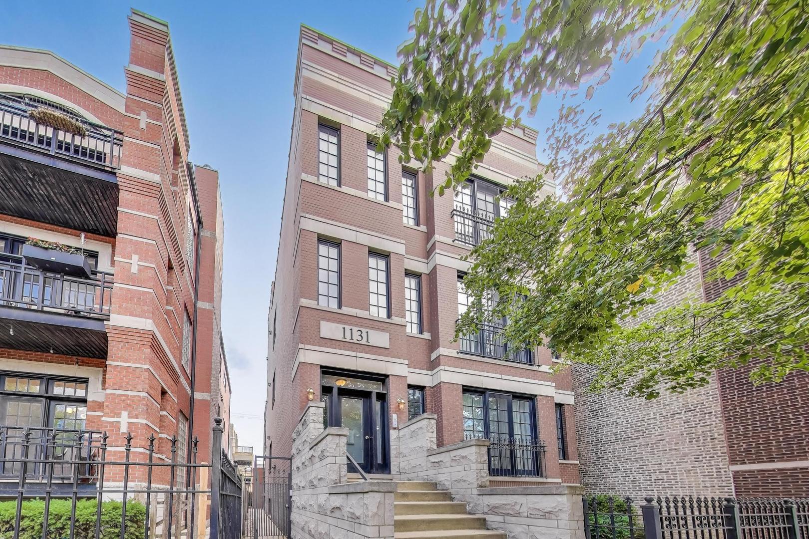 1131 West Grace Street, Unit 3 Chicago, IL 60613 - Photo 1 of 27