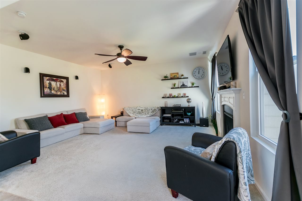 1310 Willowcrest Road Durham, NC 27703 - Photo 10 of 23 Family Room