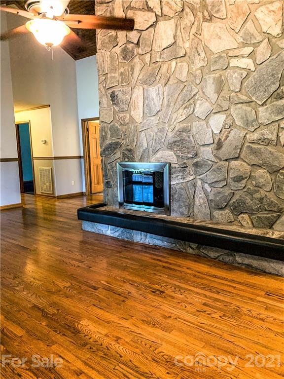 42069 Canal Road New London, NC 28127 - Photo 11 of 48 Gallery Image 11