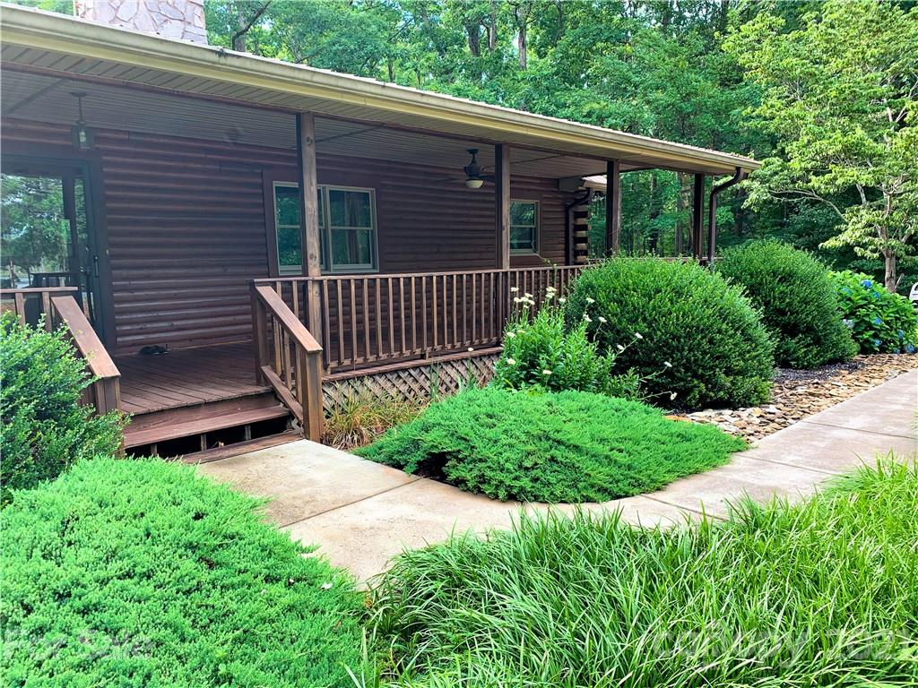42069 Canal Road New London, NC 28127 - Photo 8 of 48 Gallery Image 8