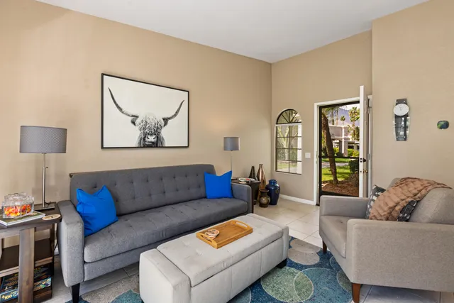 $4,131 | 500 South Farrell Drive, Unit H49, Palm Springs, CA 92264