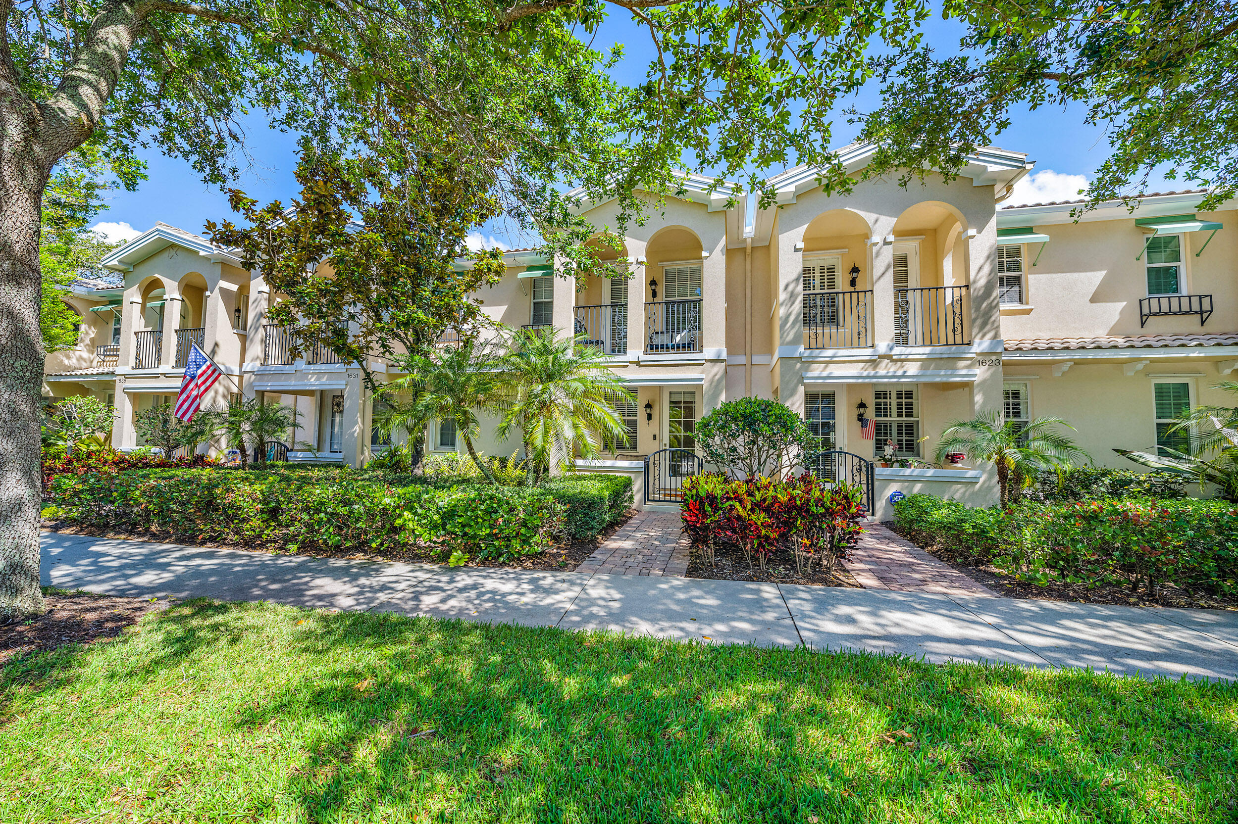 1627 Frederick Small Road Jupiter, FL 33458 - Photo 1 of 25 1627 W Frederick Small Rd-1