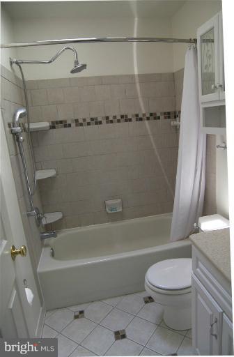 9814 Braddock Road Silver Spring, MD 20903 - Photo 16 of 18 Bath