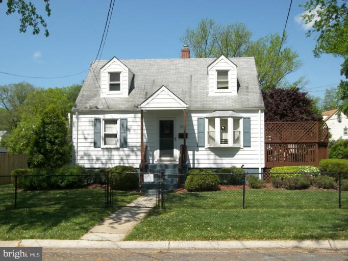 9814 Braddock Road Silver Spring, MD 20903 - Photo 18 of 18 Exterior (Front)