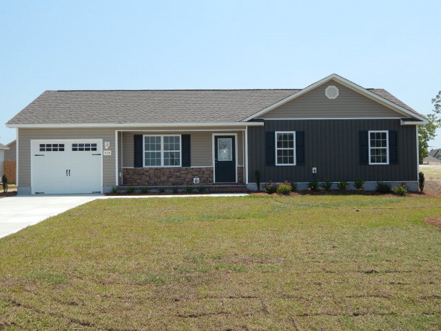314 Sinclair Lane Hubert, NC 28539 - Photo 1 of 12 Primary Photo