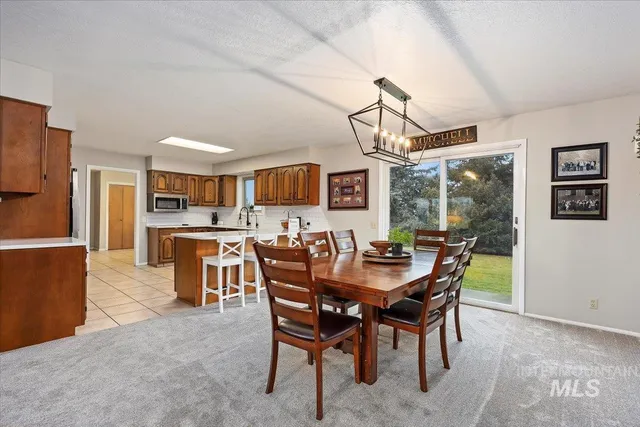 $475,000 | 992 East 300th Street North, Declo, ID 83323