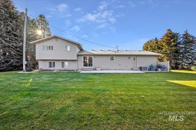 $475,000 | 992 East 300th Street North, Declo, ID 83323