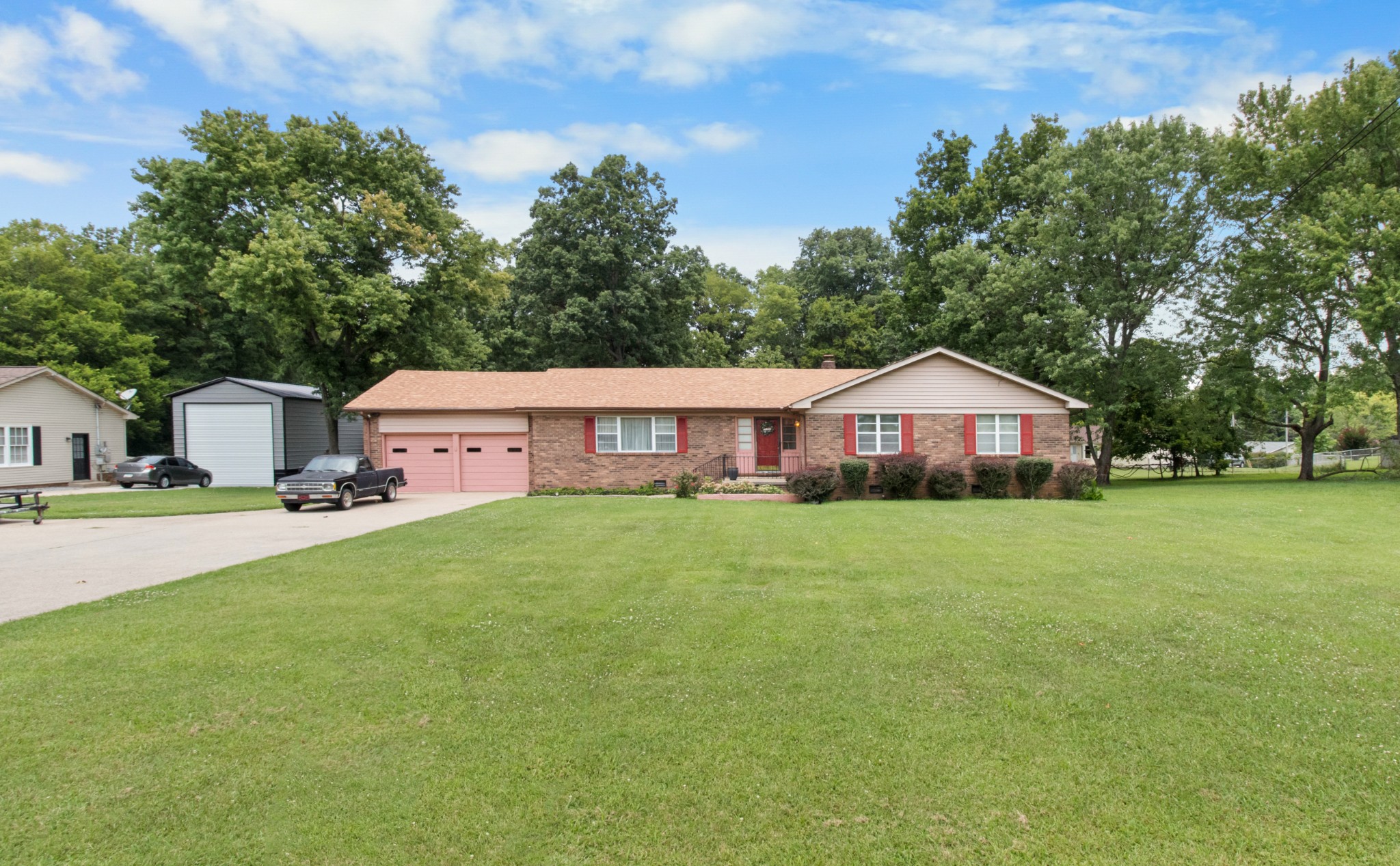 293 Rossview Road Clarksville, TN 37043 - Photo 15 of 33 Gallery Image 15