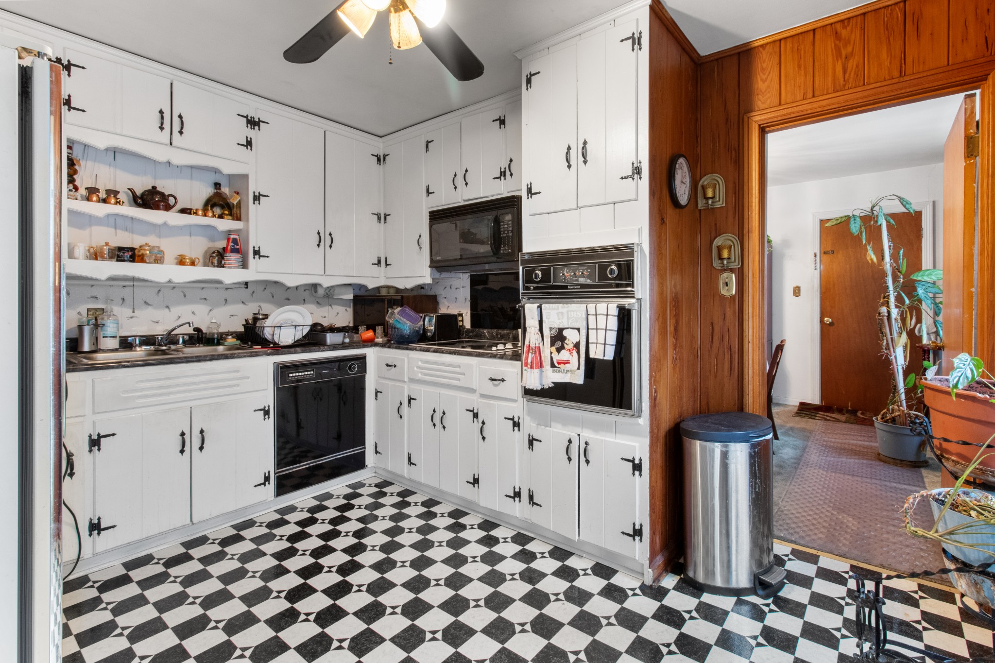 293 Rossview Road Clarksville, TN 37043 - Photo 8 of 33 Gallery Image 8
