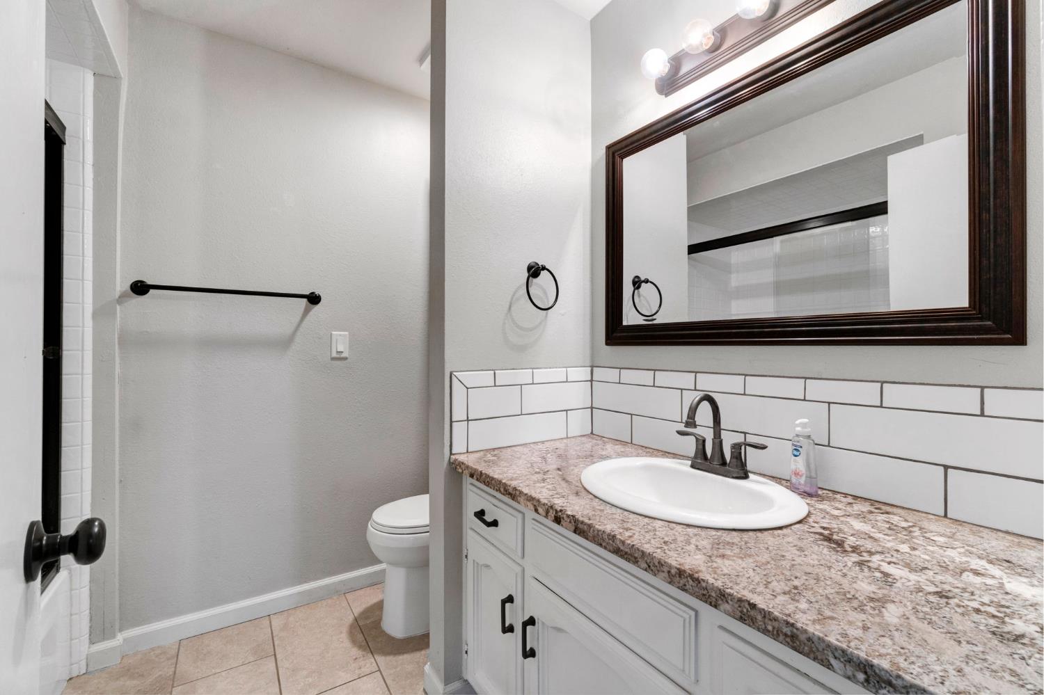 26963 Frisco Way Madera, CA 93638 - Photo 20 of 46