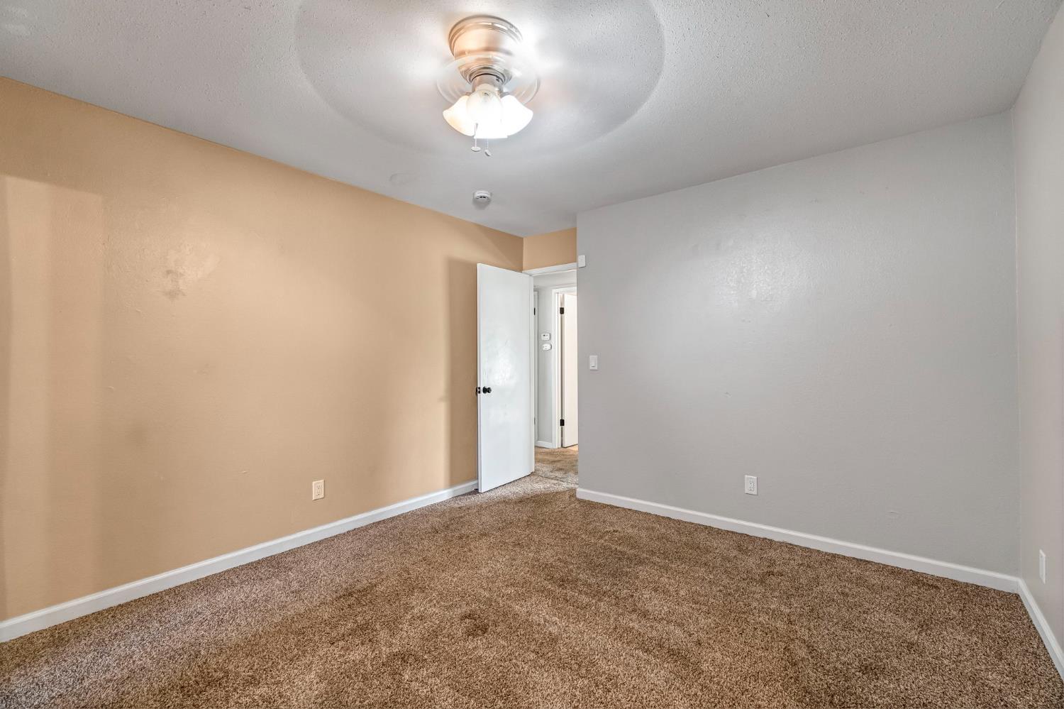 26963 Frisco Way Madera, CA 93638 - Photo 30 of 46