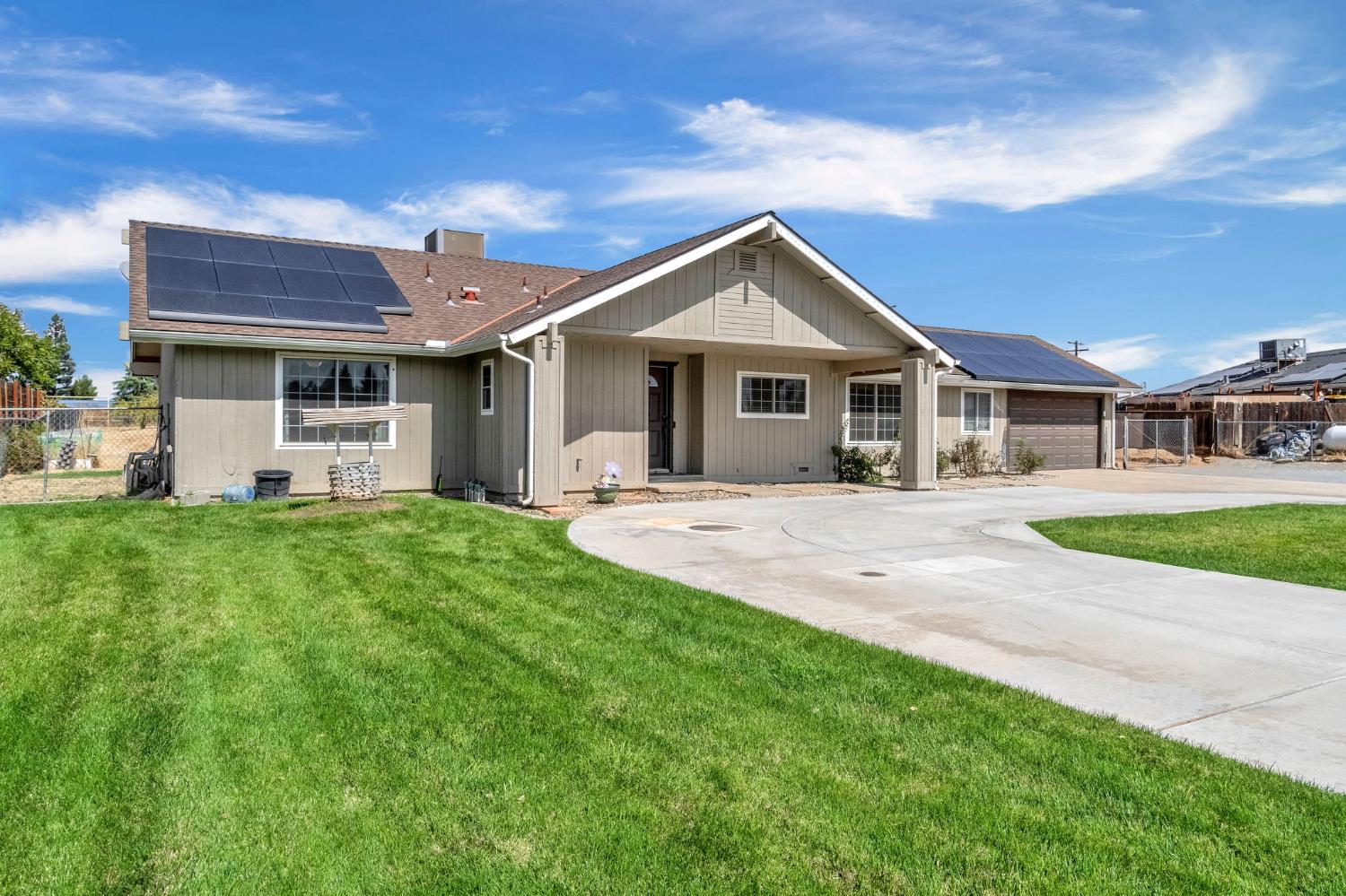 26963 Frisco Way Madera, CA 93638 - Photo 3 of 46