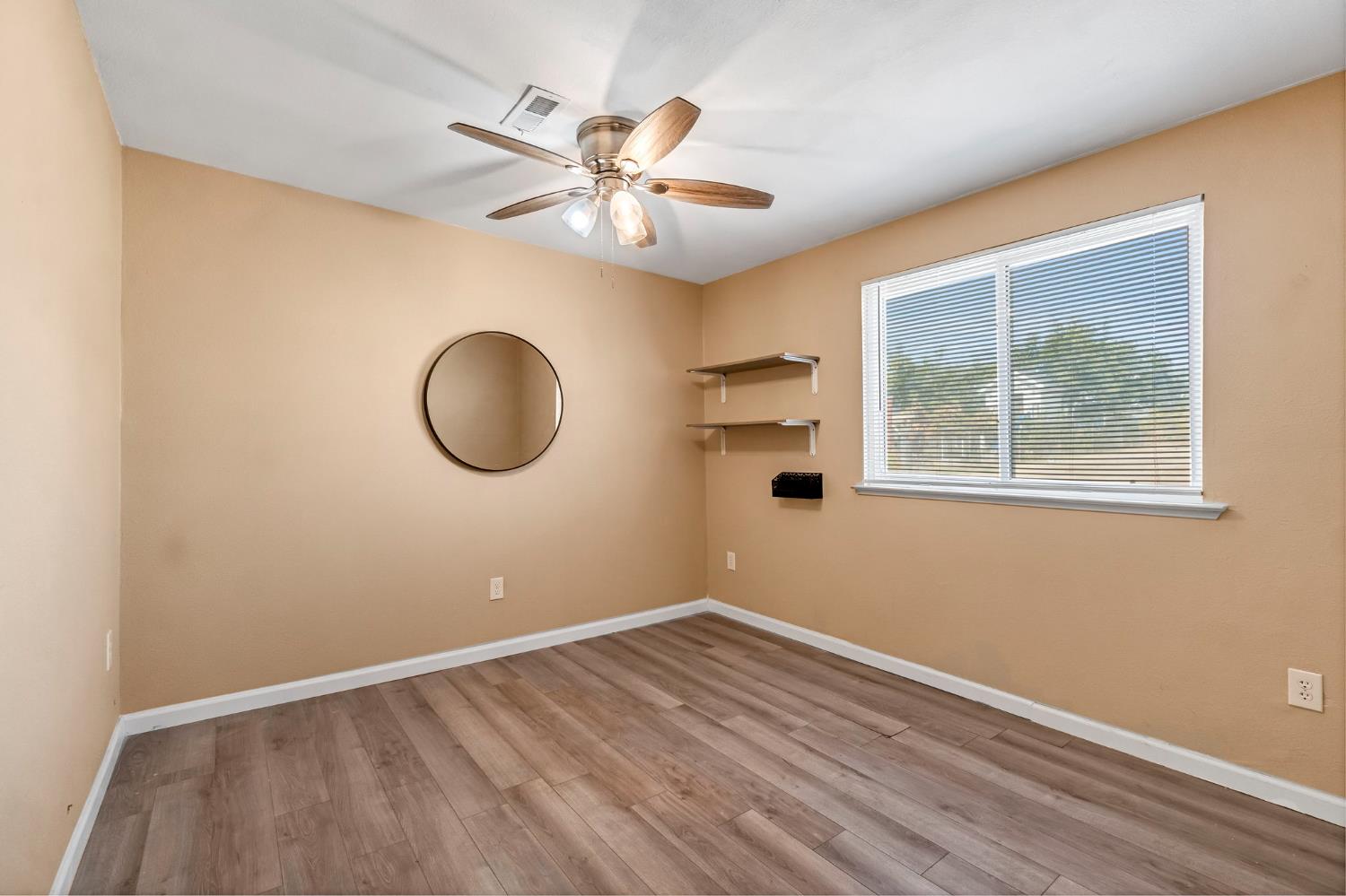 26963 Frisco Way Madera, CA 93638 - Photo 32 of 46