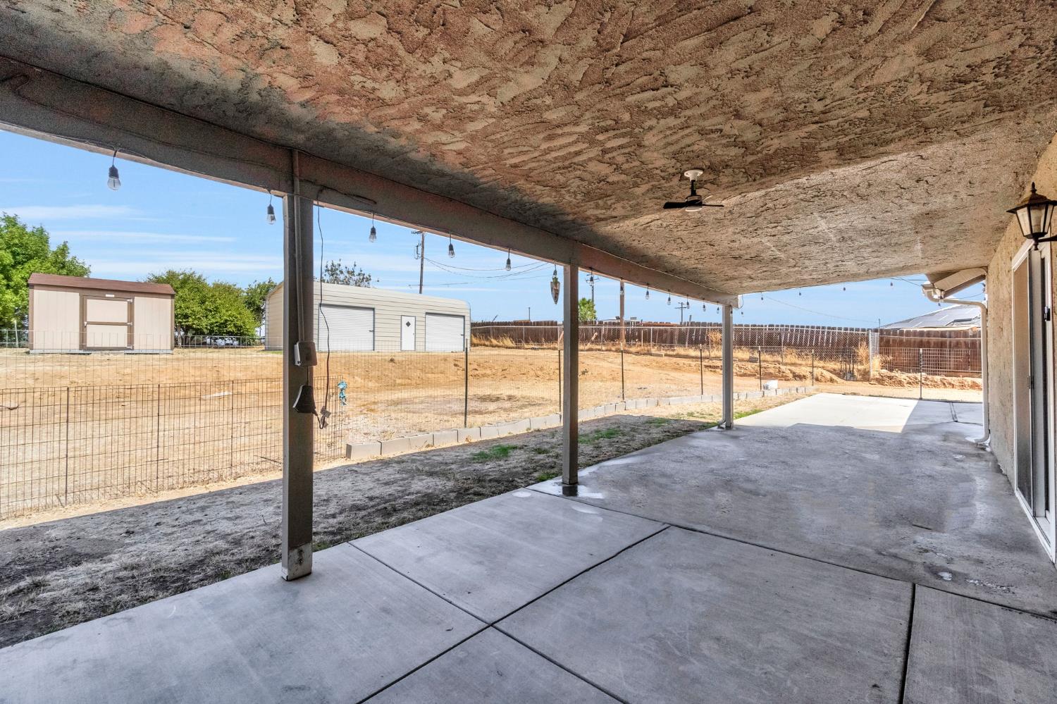 26963 Frisco Way Madera, CA 93638 - Photo 34 of 46