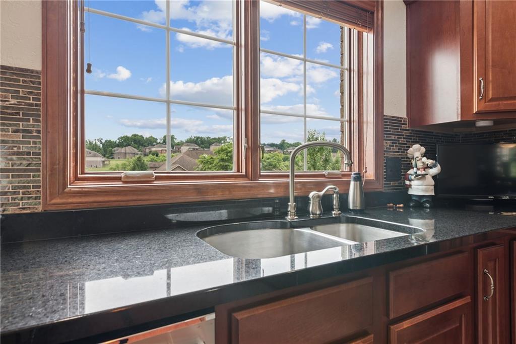 8409 Delaware Avenue Irwin, PA 15642 - Photo 8 of 36 Beautiful granite counters & cherry cabinets