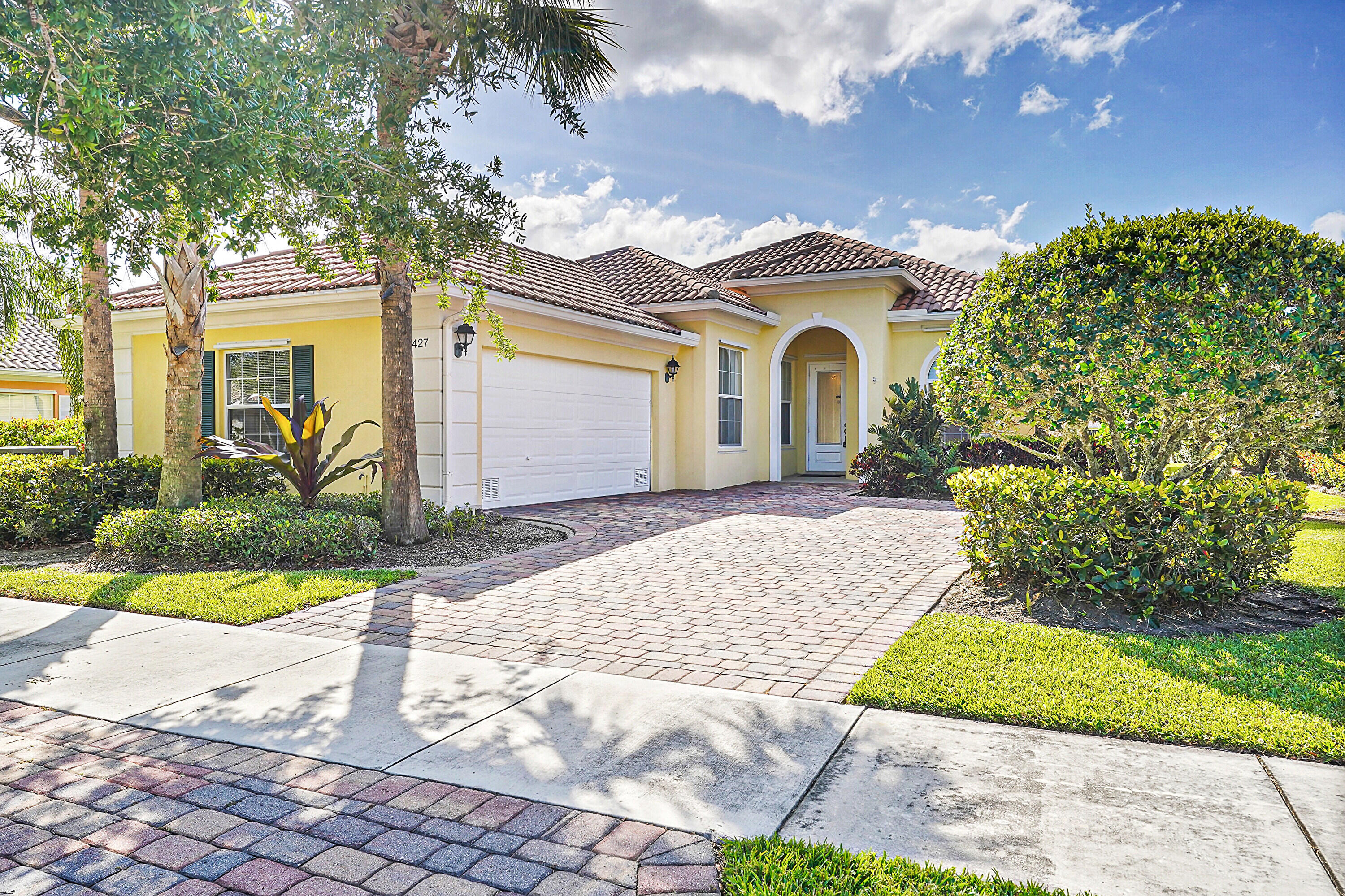 11427 Southwest Rockingham Drive Port St. Lucie, FL 34987 - Photo 1 of 22 20240413135106030858000000-o