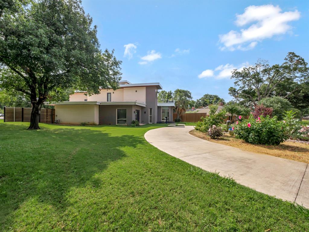 11248 Jamestown Road Dallas, TX 75230 - Photo 3 of 40
