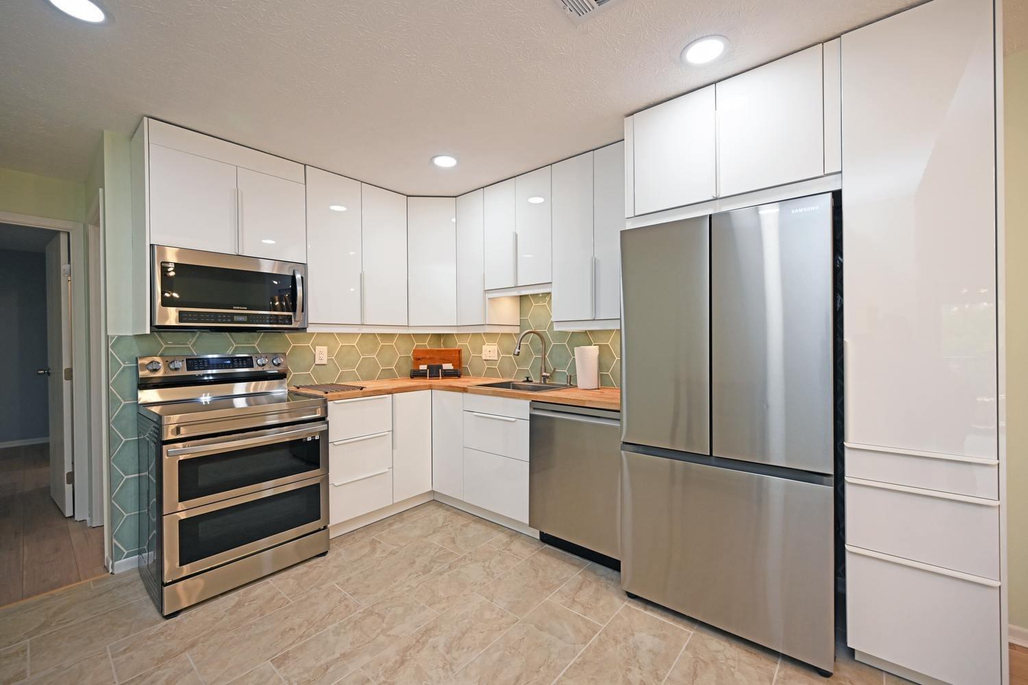 522 Riddle Road, Unit 21 Cincinnati, OH 45220 - Photo 13 of 24 Gallery Image 13