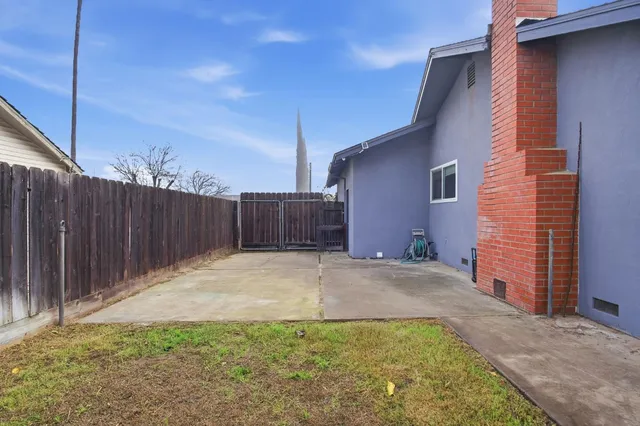 $429,900 | 1805 Myrtlewood Drive, Ceres, CA 95307