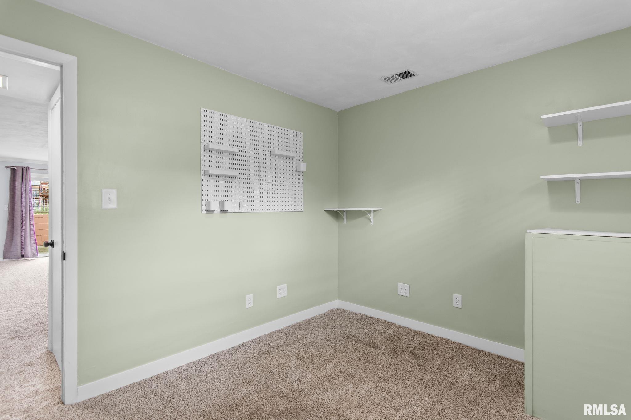108 Collier Drive Springfield, IL 62704 - Photo 19 of 47