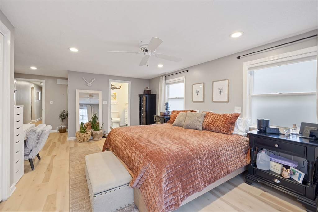 36 Bayview Road Marblehead, MA 01945 - Photo 14 of 26