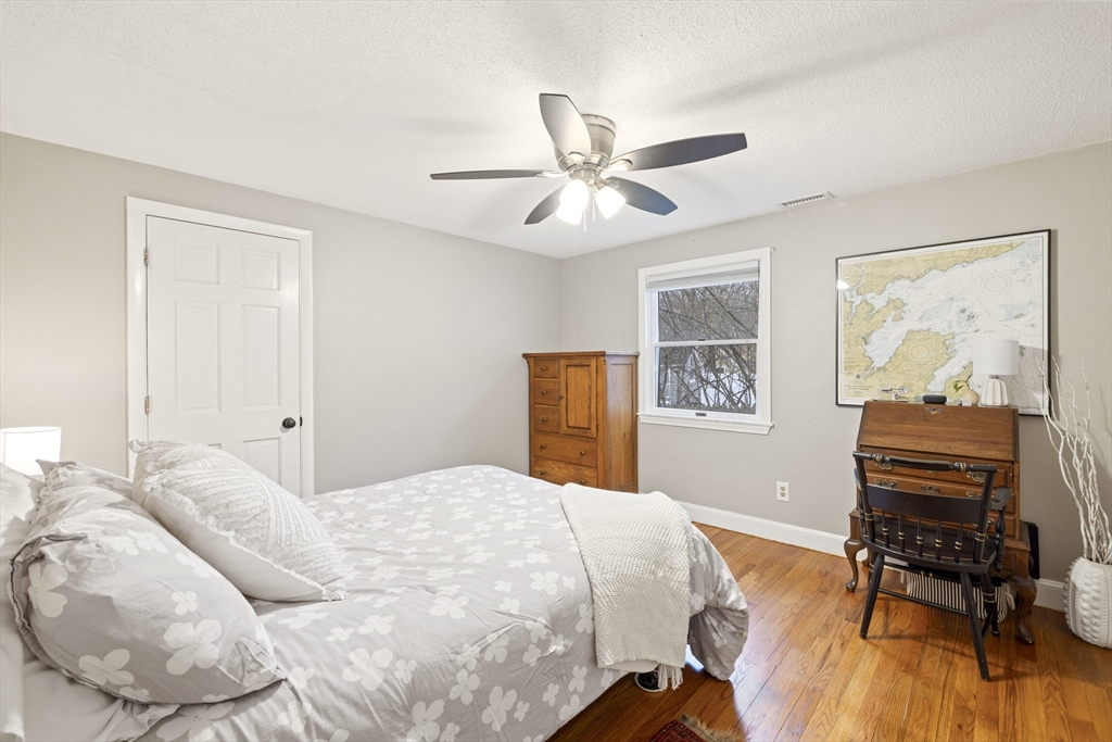 36 Bayview Road Marblehead, MA 01945 - Photo 15 of 26