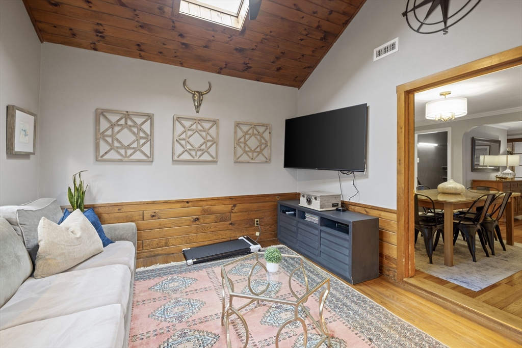 36 Bayview Road Marblehead, MA 01945 - Photo 10 of 26