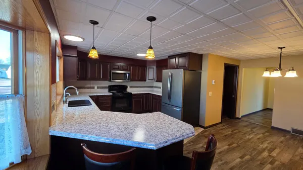 $145,500 | 1022 6th Avenue, Heron Lake, MN 56137