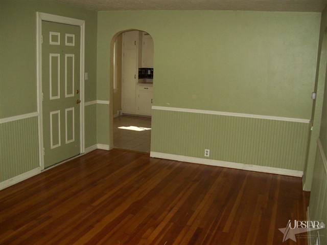 1325 Windsor Road Fort Wayne, IN 46825 - Photo 3 of 13