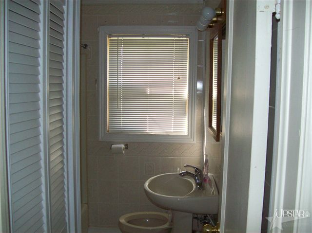 1325 Windsor Road Fort Wayne, IN 46825 - Photo 7 of 13