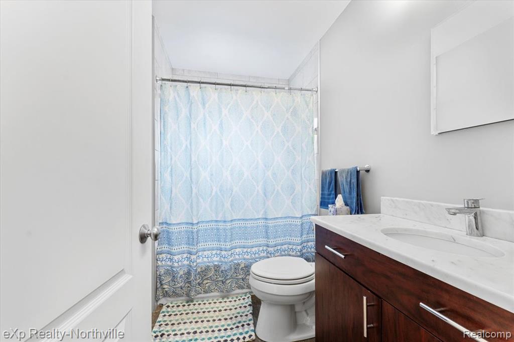 475 South Adams Road Birmingham, MI 48009 - Photo 18 of 23