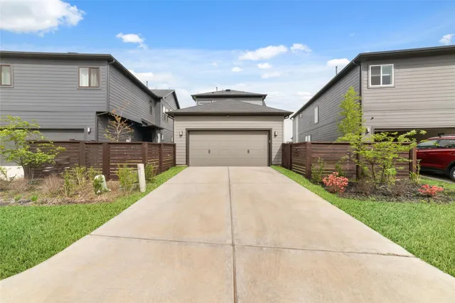 $2,550 | 15115 Parkland Canyon Drive, Cypress, TX 77433
