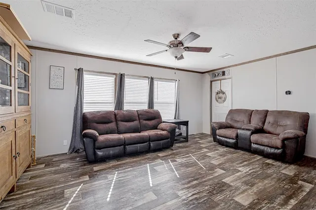 $350,000 | 334 Lake Whitney Drive, Whitney, TX 76692