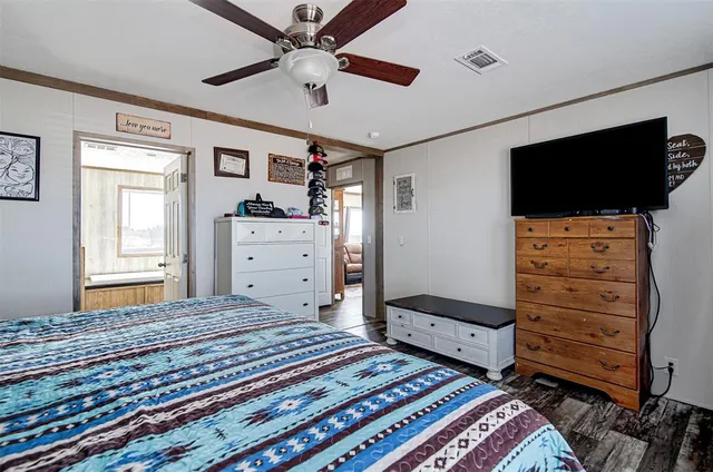 $350,000 | 334 Lake Whitney Drive, Whitney, TX 76692