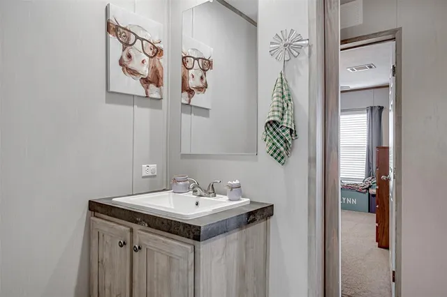 $350,000 | 334 Lake Whitney Drive, Whitney, TX 76692