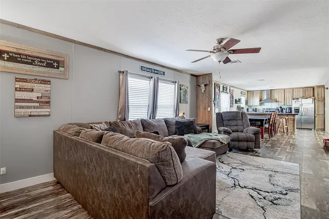 $350,000 | 334 Lake Whitney Drive, Whitney, TX 76692