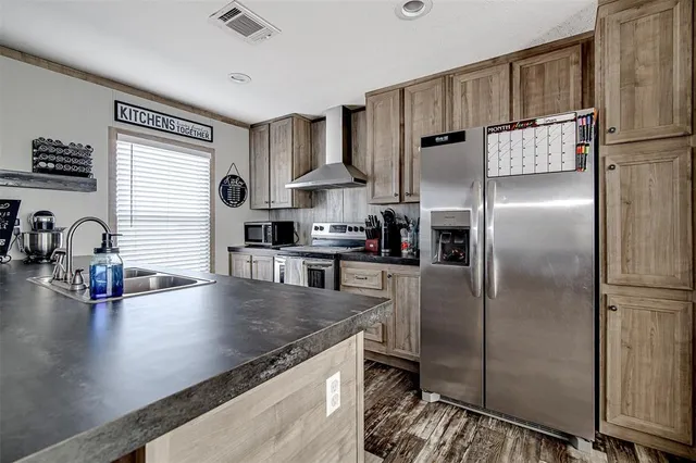 $350,000 | 334 Lake Whitney Drive, Whitney, TX 76692