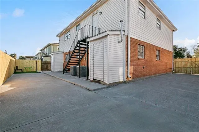 $329,900 | 2425-27 Octavia Drive, Chalmette, LA 70043