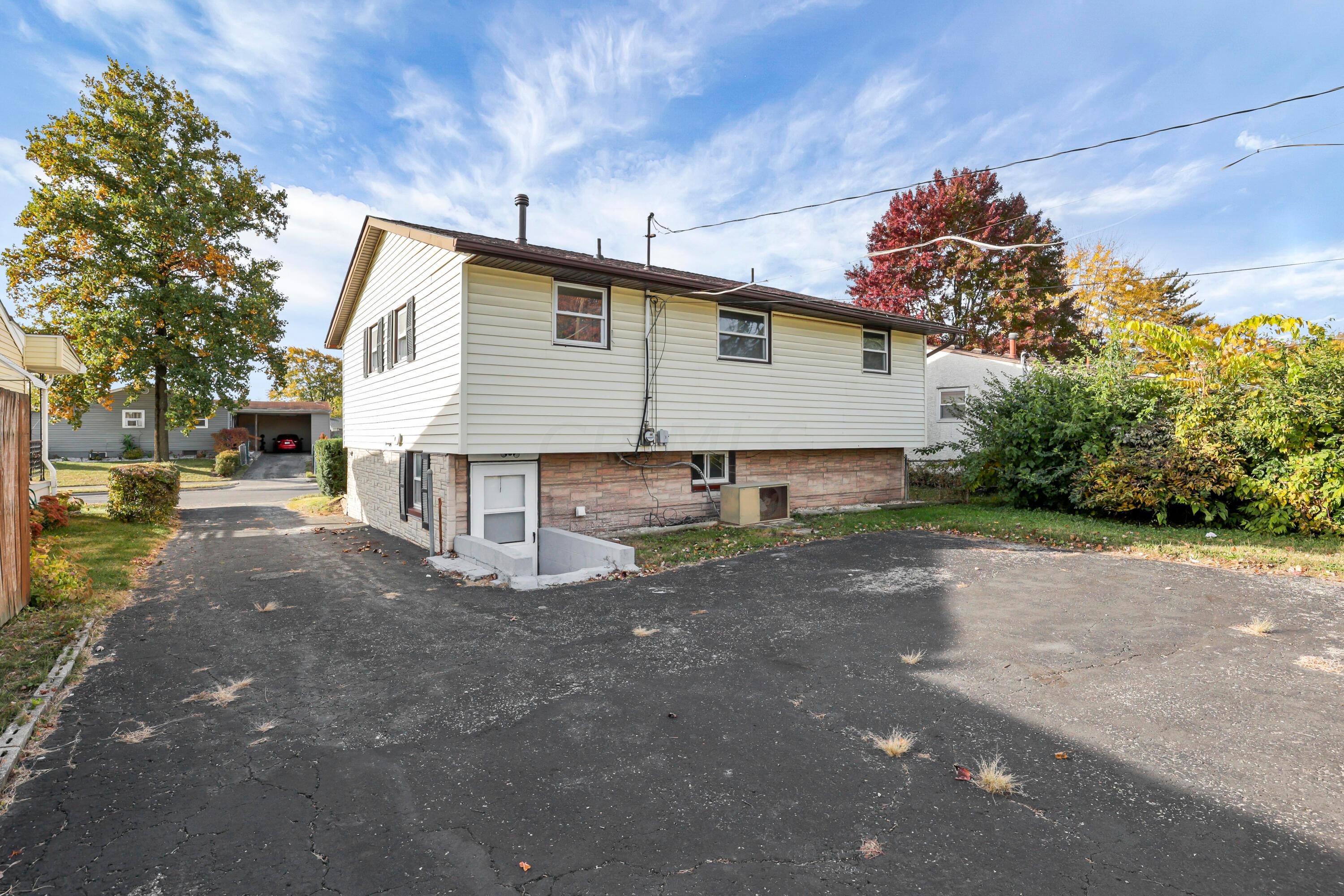 3846 Eakin Road Columbus, OH 43228 - Photo 43 of 51 0N4A4046